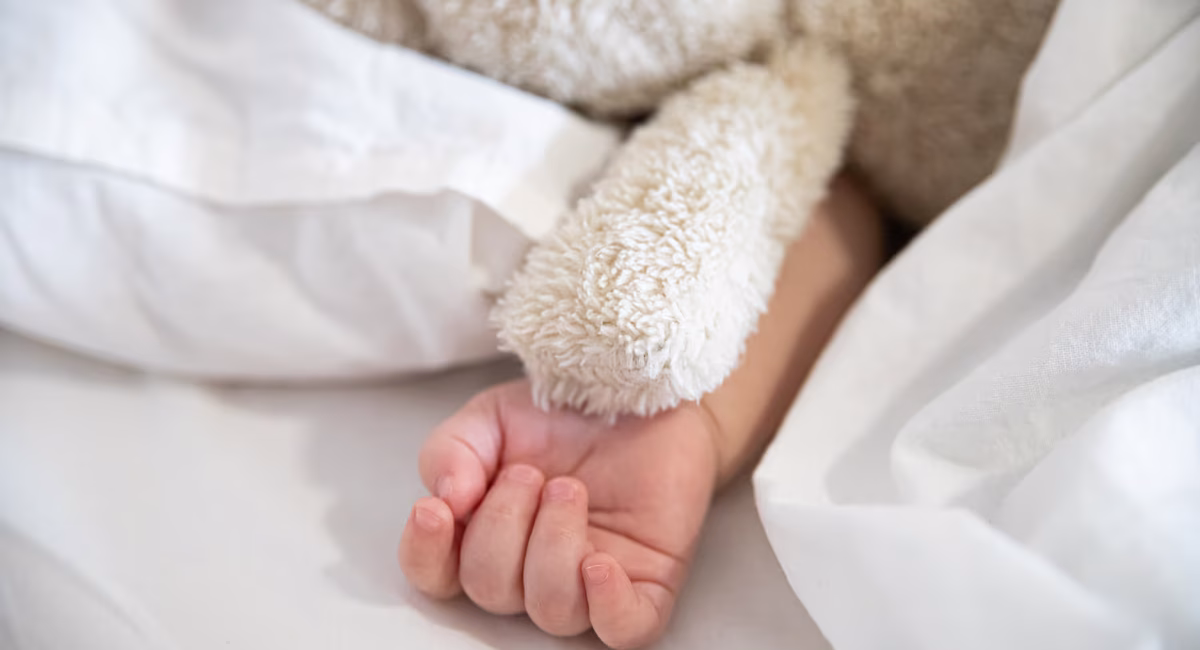 Les bienfaits des bruits blancs pour le sommeil des tout-petits