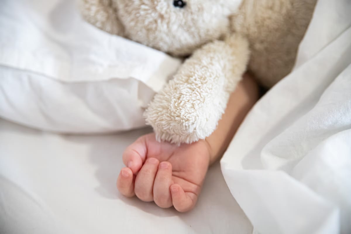 Les bienfaits des bruits blancs pour le sommeil des tout-petits