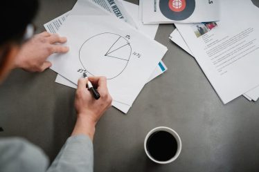 Création d’entreprise en Suisse : les étapes essentielles pour lancer son activité avec succès
