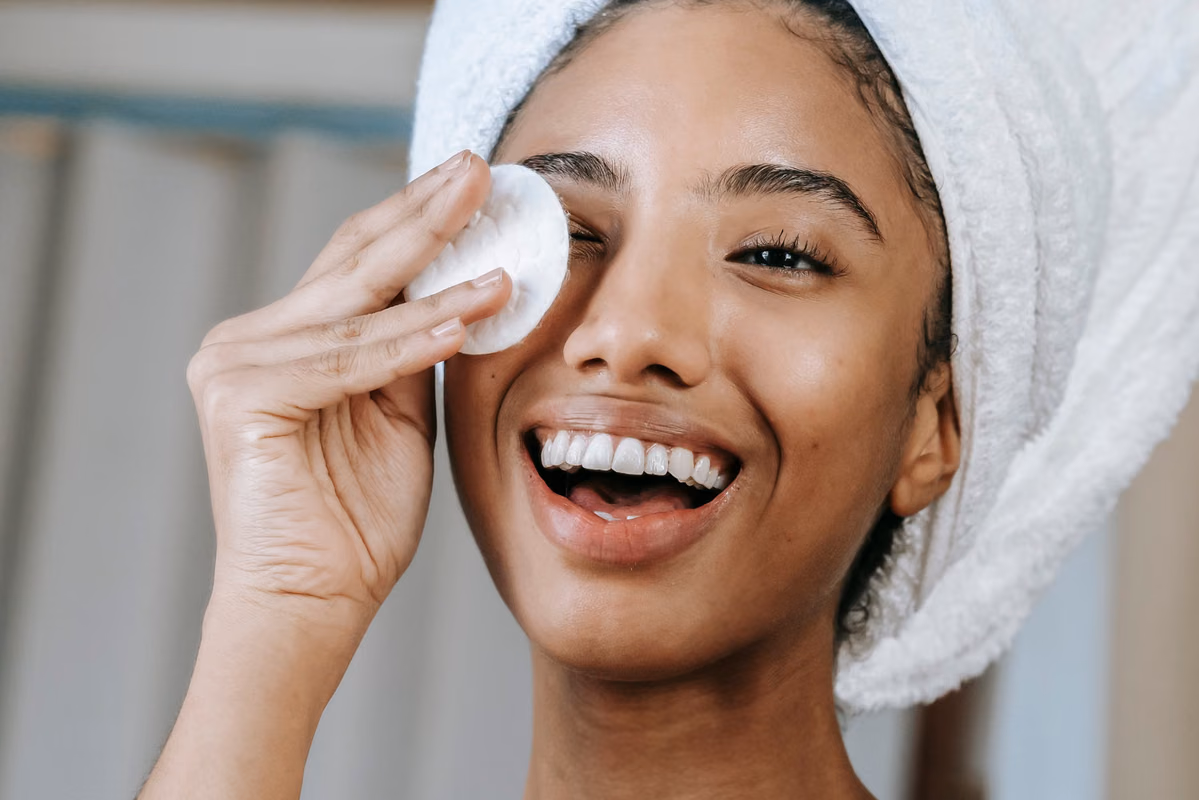 Le top 5 des démaquillants qui vous laisseront un visage propre et éclatant